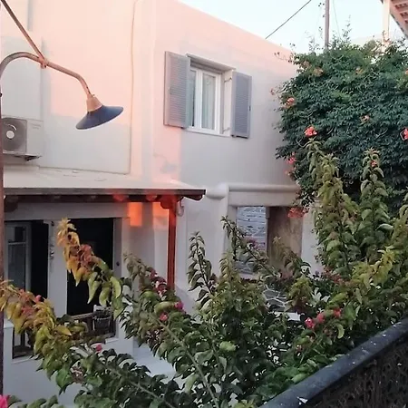 Naxion Esti - διαμονή στην παλιά χώρα της νάξου Dom wakacyjny *